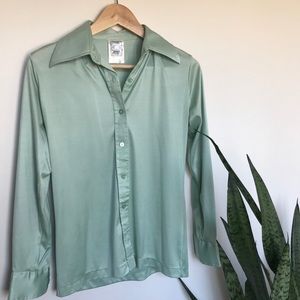 VINTAGE 1960s You Babes Mint color button down